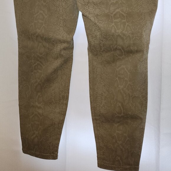 TORRID Animal print jegging - Picture 2 of 6